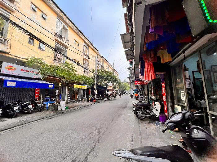 BÁN NHÀ ĐỐNG ĐA - CÁCH MẶT PHỐ 20M - NGÕ THẲNG - 6 TẦNG 8 NGỦ KHÉP KÍN - Ảnh chính